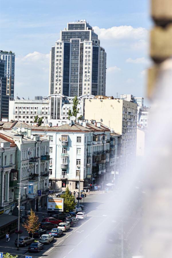 Freedom Apartments In City Center Kiev Exteriör bild